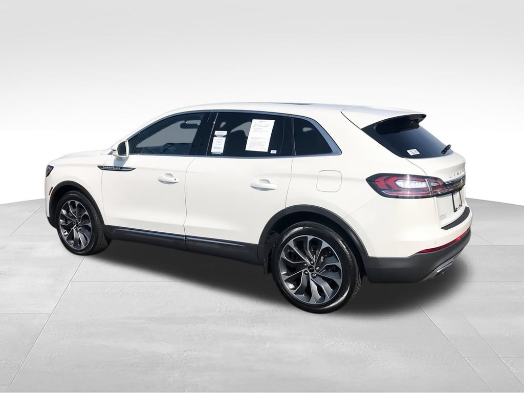 Used 2023 Lincoln Nautilus Reserve AWD/4WD image 6