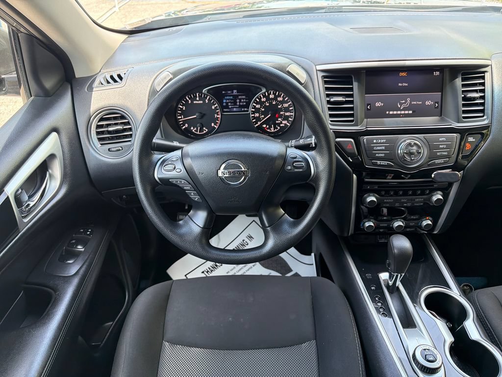 Used 2020 Nissan Pathfinder S AWD/4WD image 16