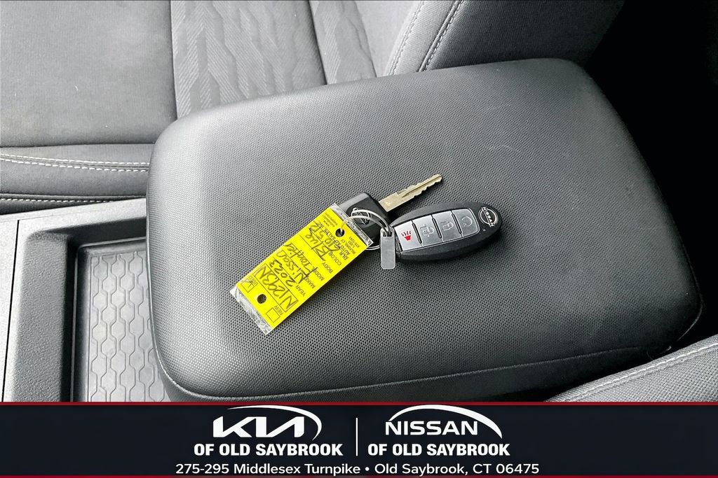 Used 2023 Nissan Frontier SV w/ SV Convenience Package image 34