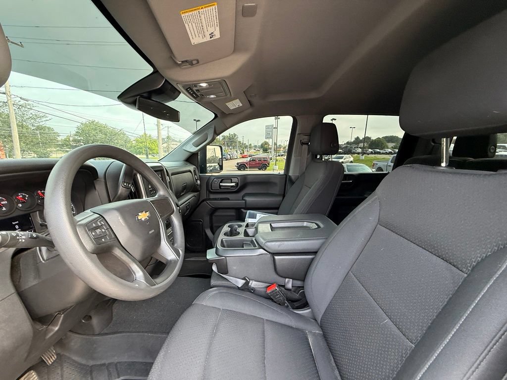 Used 2024 Chevrolet Silverado 2500 Custom AWD/4WD image 14