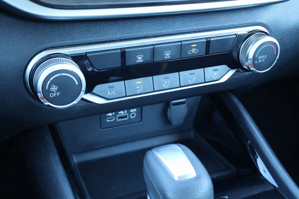 Used 2024 Nissan Altima 2.5 SV image 14