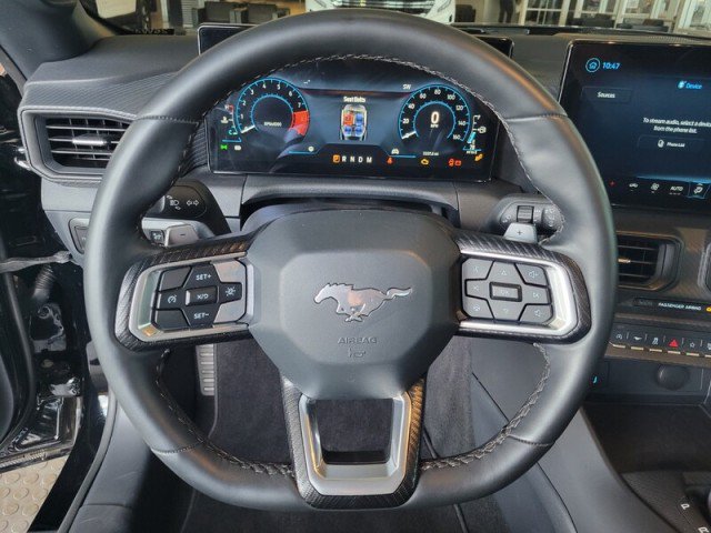 Used 2025 Ford Mustang GT RWD image 13