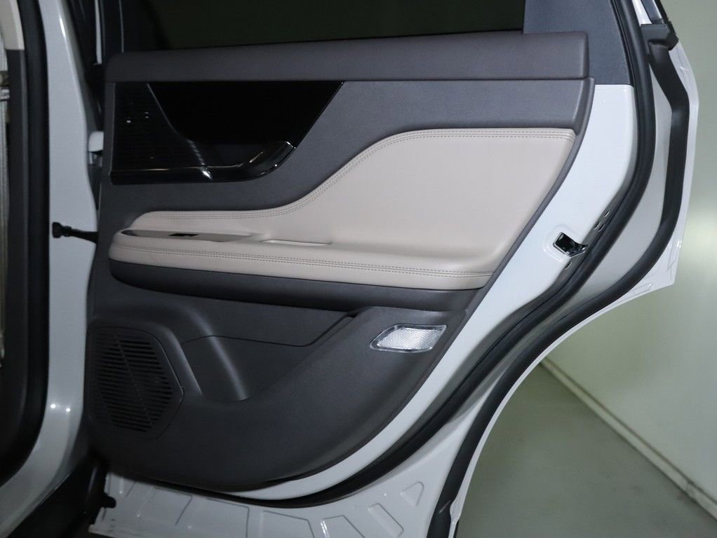 Certified 2022 Lincoln Corsair FWD image 36