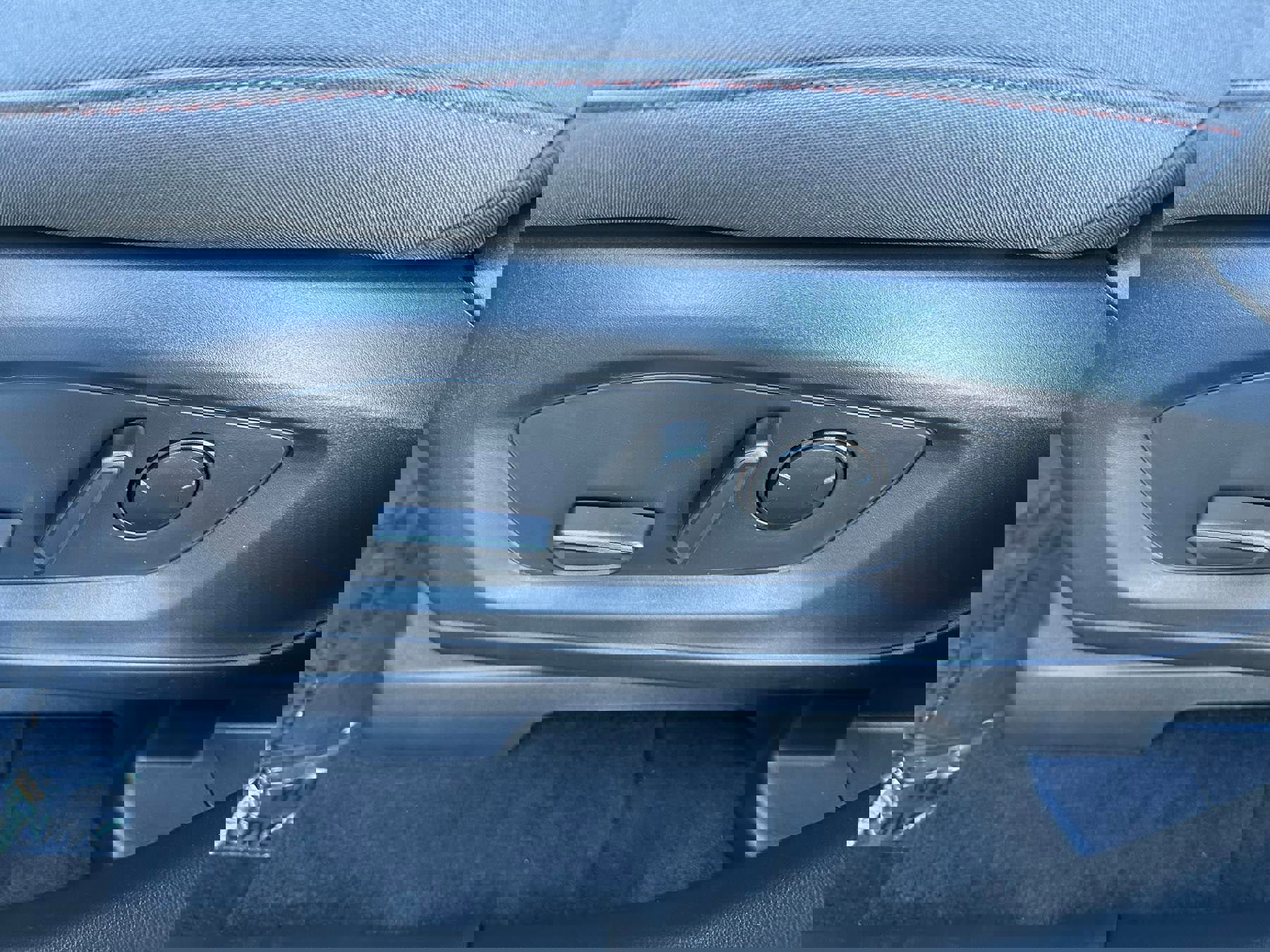 New 2026 Ford Explorer Active image 26