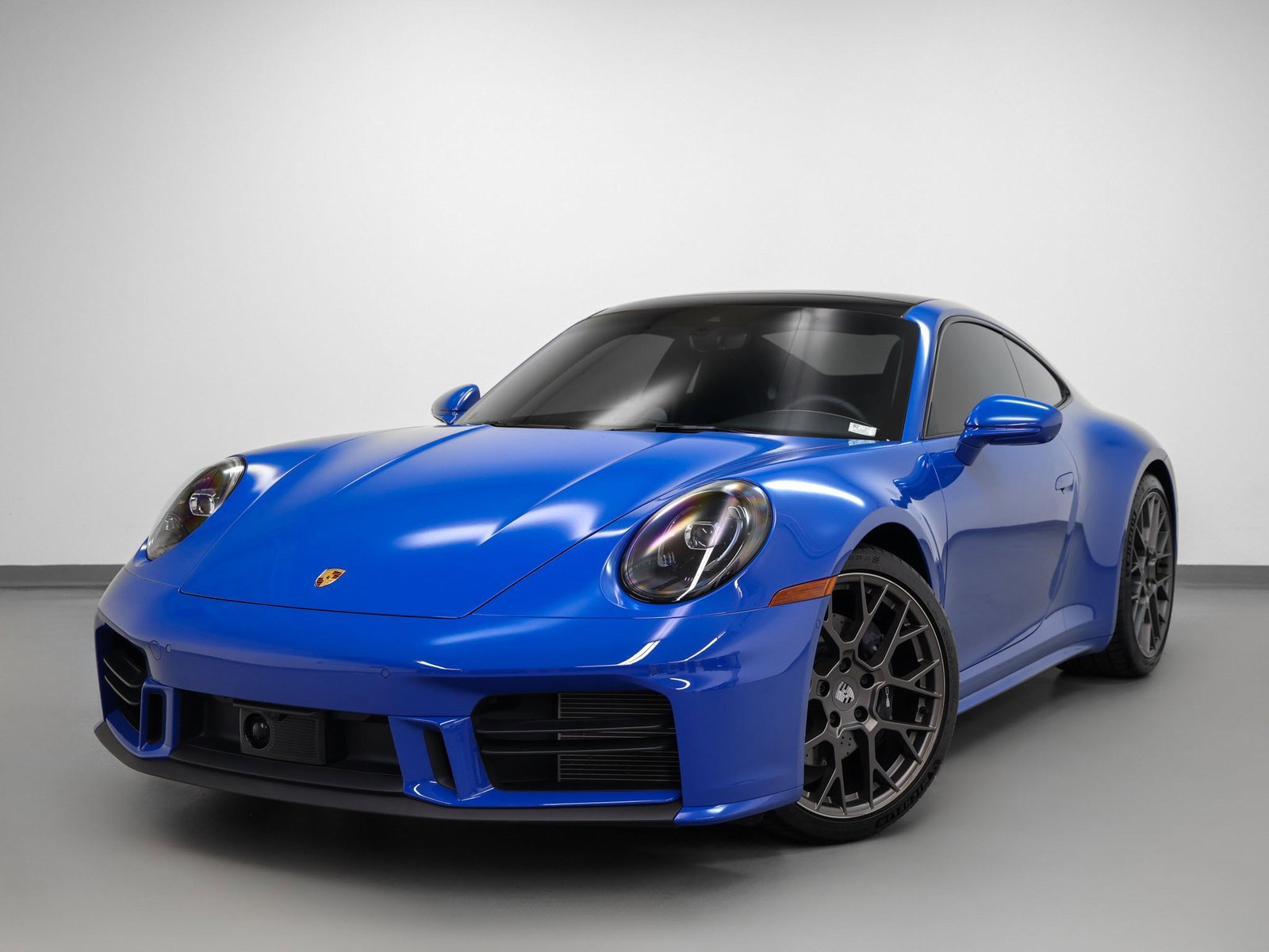Used 2025 Porsche 911 Carrera w/ Premium Package image 1