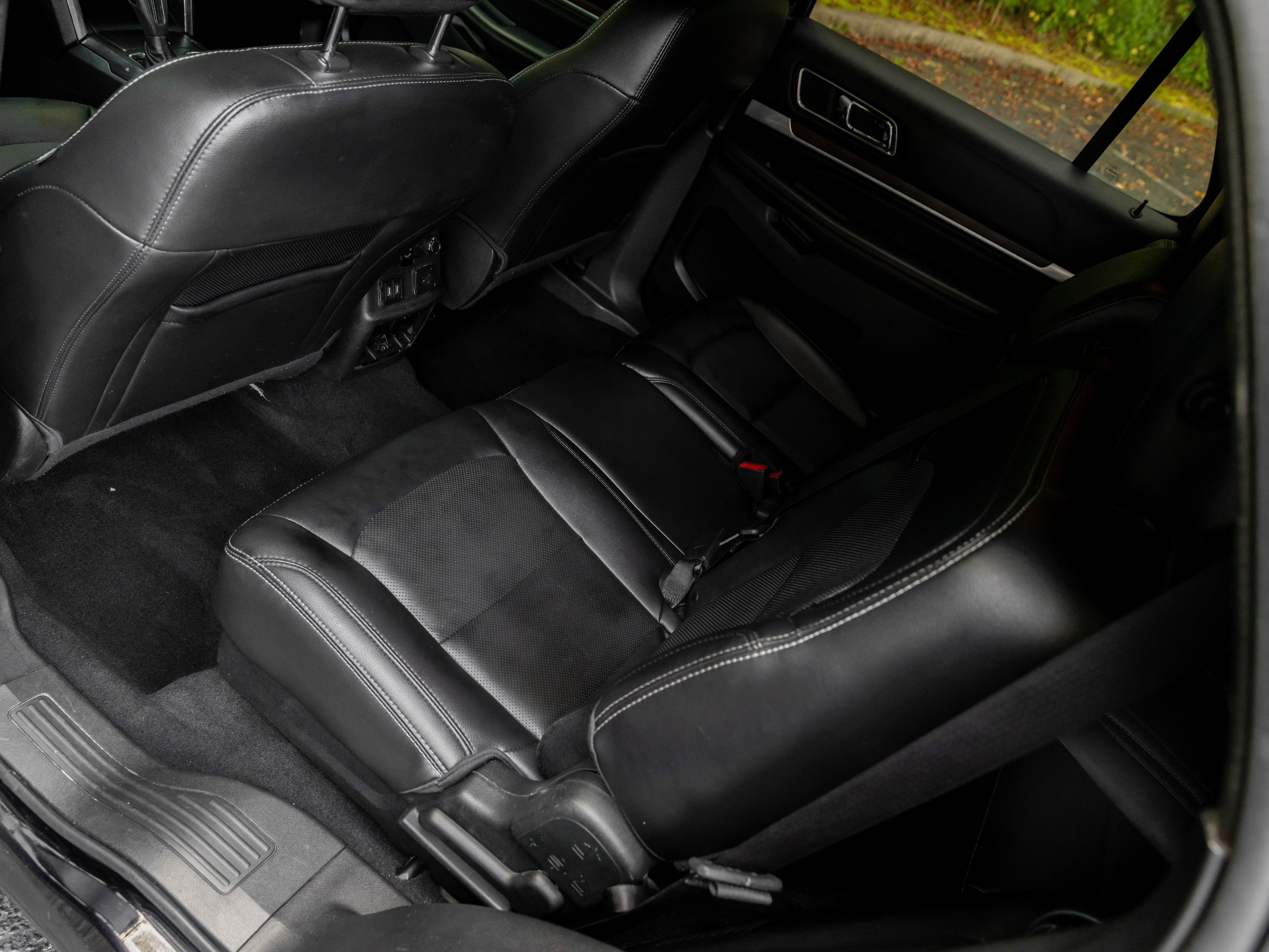 Used 2019 Ford Explorer Limited w/ Class III Trailer Tow Package image 14