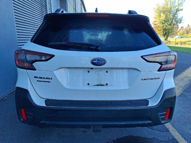 Used 2022 Subaru Outback Premium AWD/4WD image 5