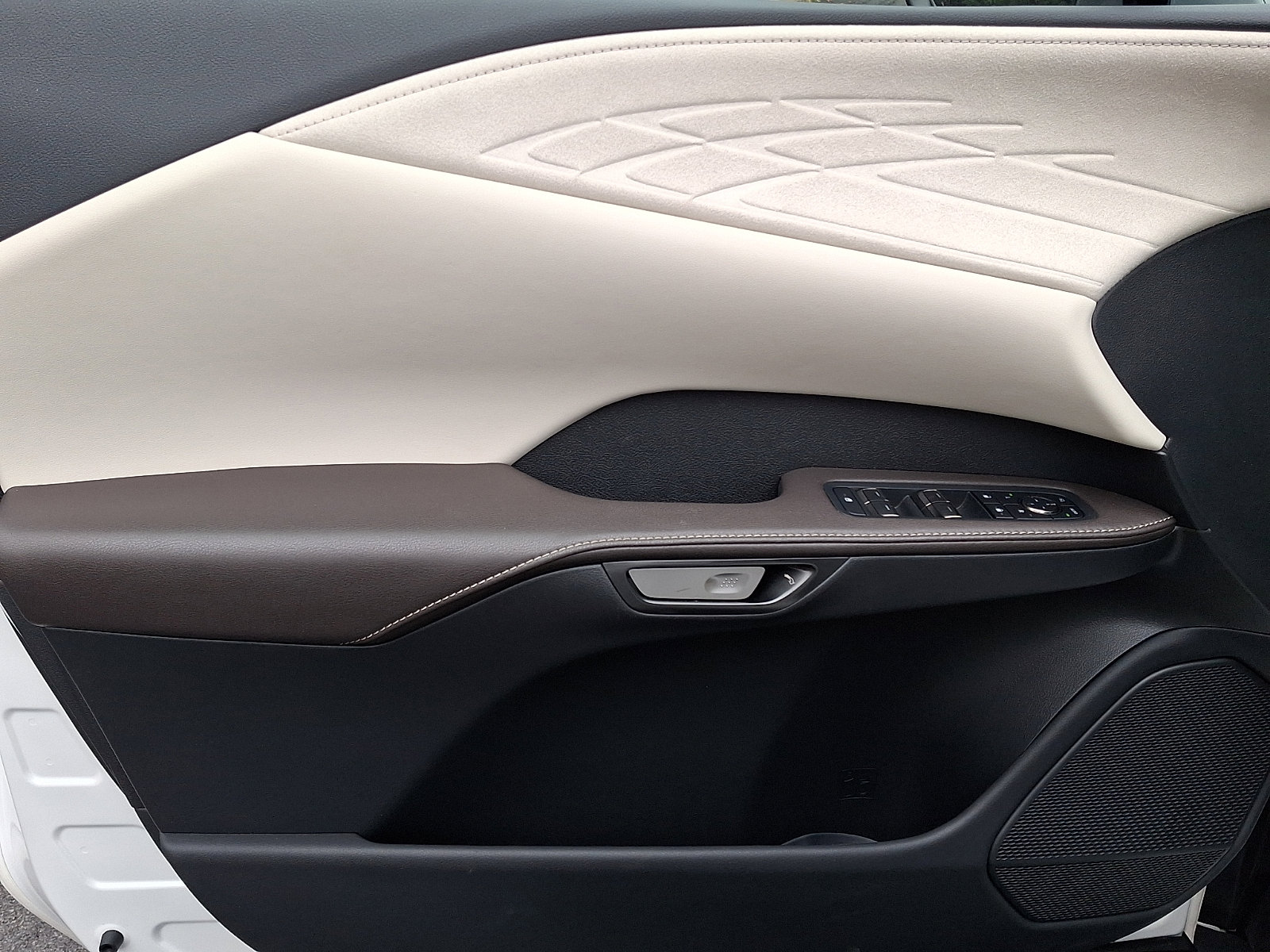 Certified 2023 Lexus RX 350 Premium w/ Accessory Package (Z1) image 13