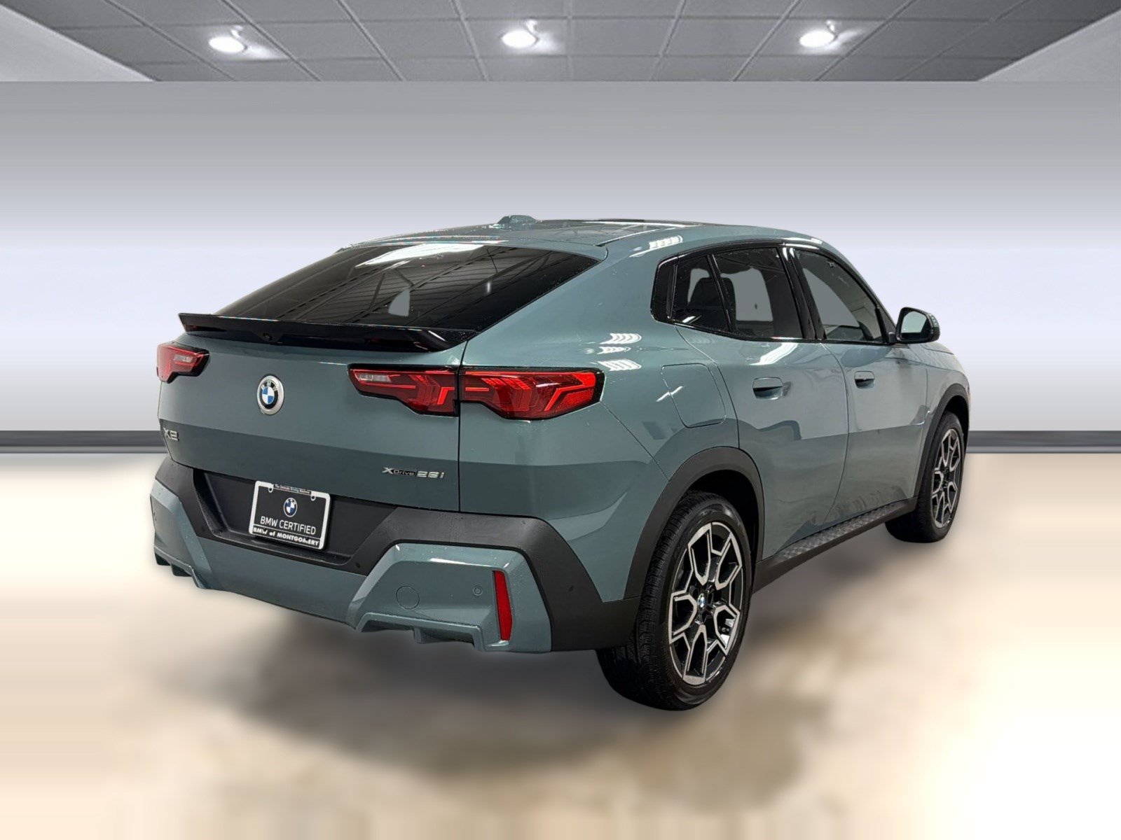 Certified 2025 BMW X2 xDrive28i AWD/4WD image 8