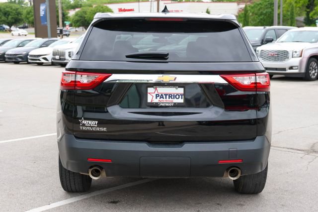 Used 2021 Chevrolet Traverse LS FWD image 4