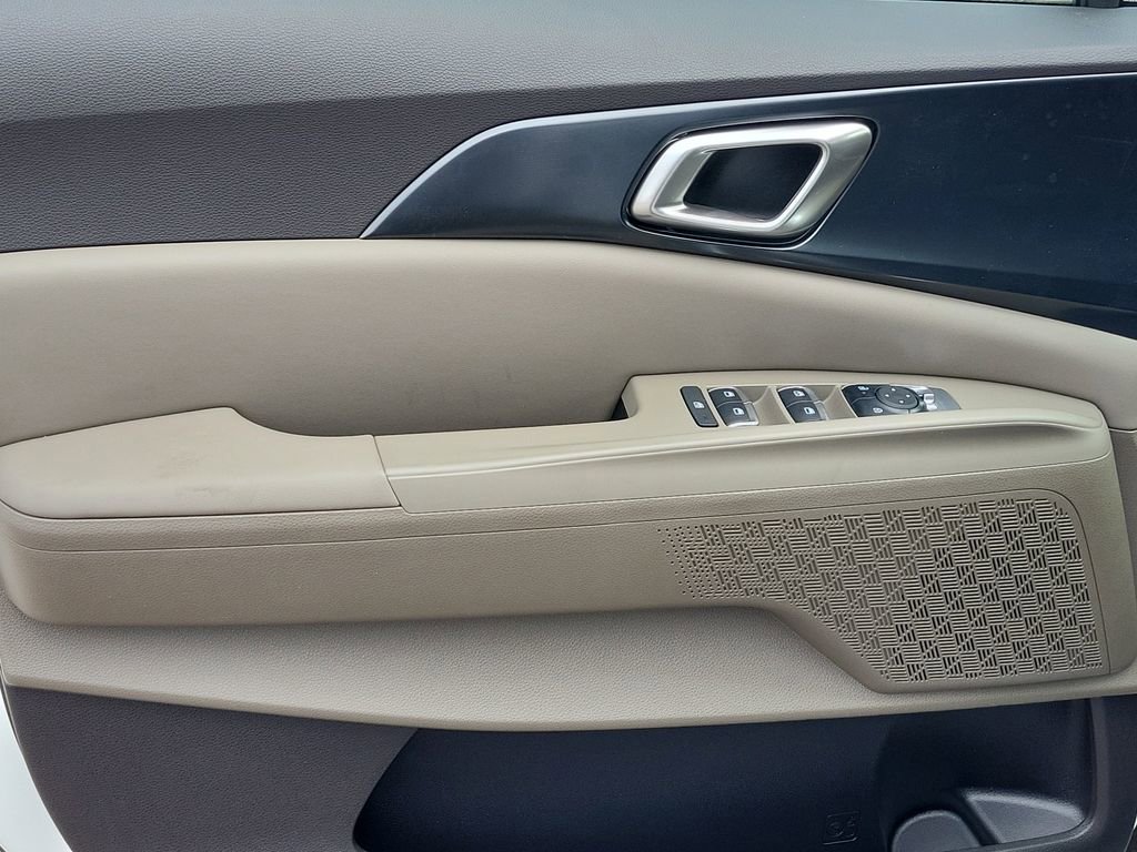 New 2026 Kia Carnival LXS FWD image 6