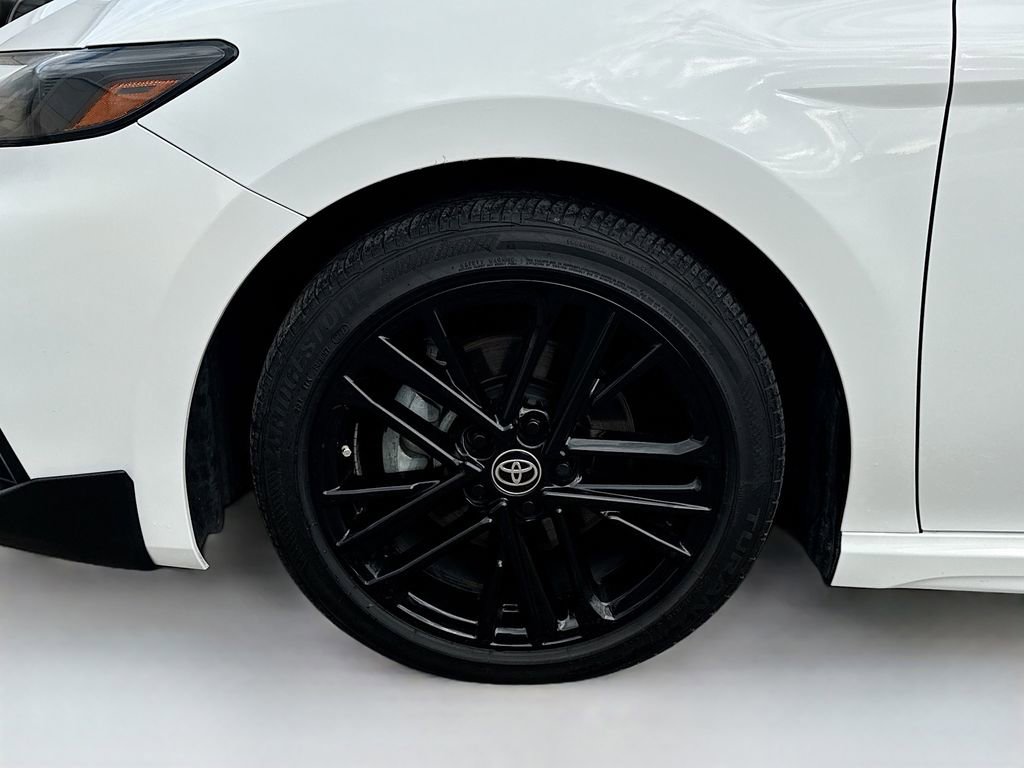 Used 2025 Toyota Camry SE image 39