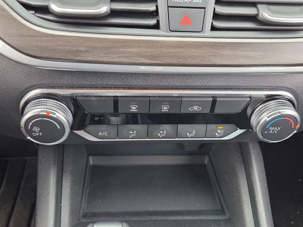 Used 2025 Nissan Altima 2.5 SV image 19