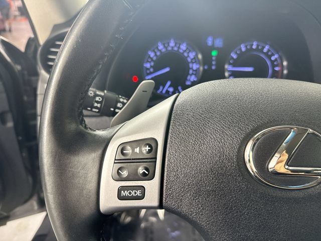 Used 2012 Lexus IS 250C w/ Luxury Pkg RWD image 13
