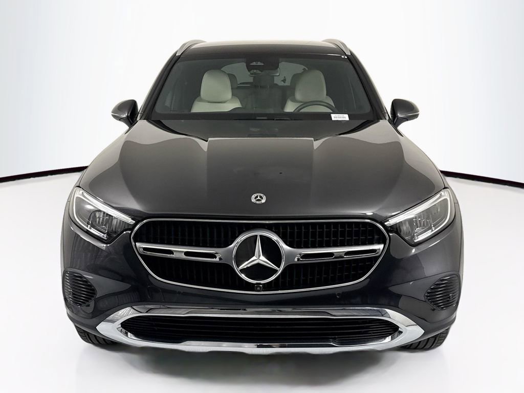 Certified 2026 Mercedes-Benz GLC 300 image 2