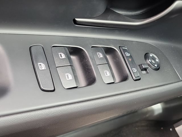 New 2026 Hyundai Elantra SEL Sport FWD image 16