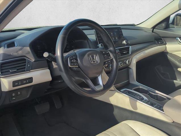 Used 2020 Honda Accord Touring image 9
