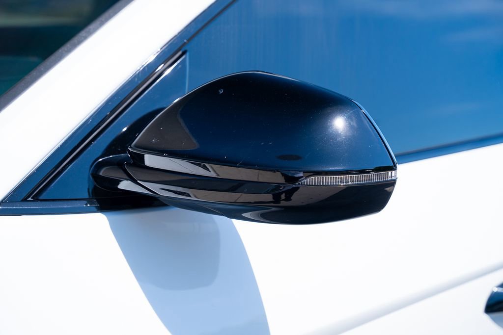 Used 2022 Lamborghini Urus AWD/4WD image 27