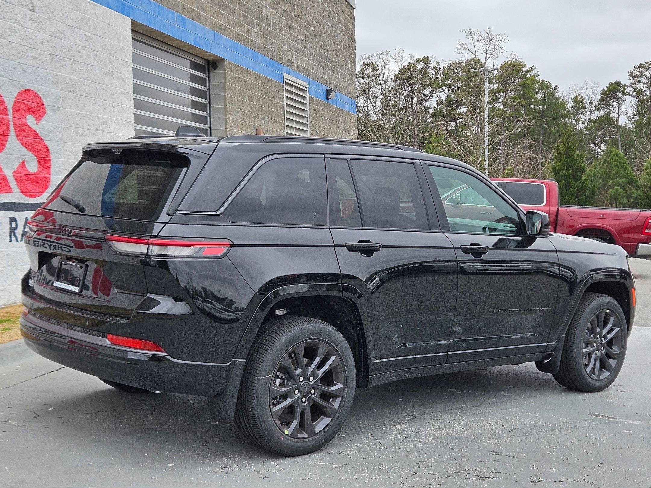 New 2026 Jeep Grand Cherokee Limited Reserve image 7