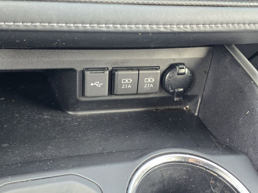 Used 2021 Toyota Highlander XSE AWD/4WD image 21