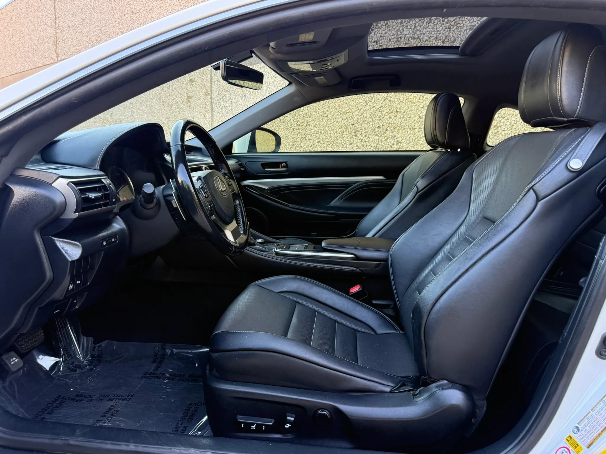 Used 2016 Lexus RC 200t RWD image 10