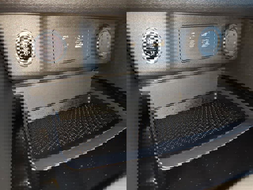 Certified 2022 Nissan Rogue SV image 24