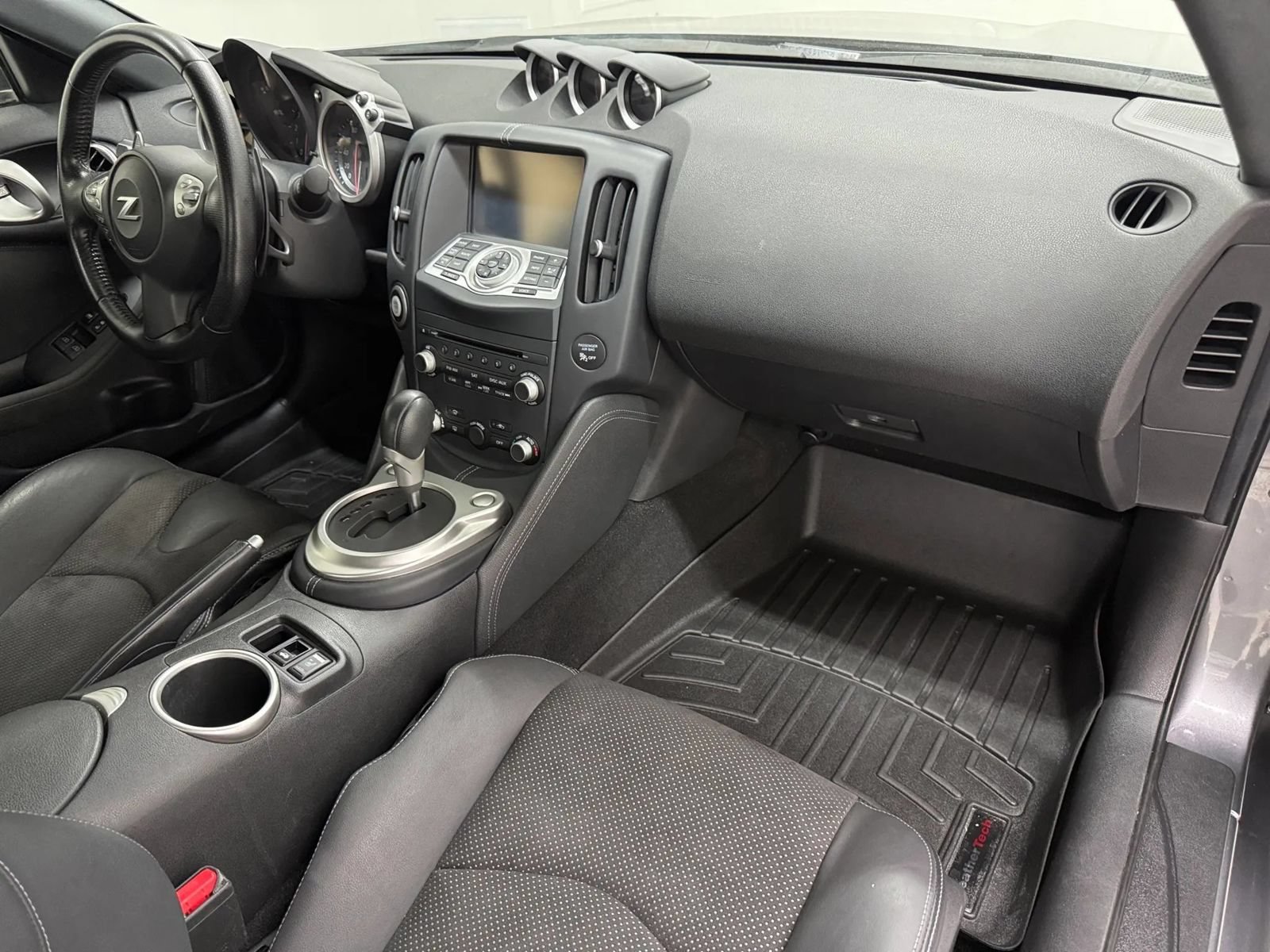 Used 2019 Nissan 370Z Touring Sport RWD image 8