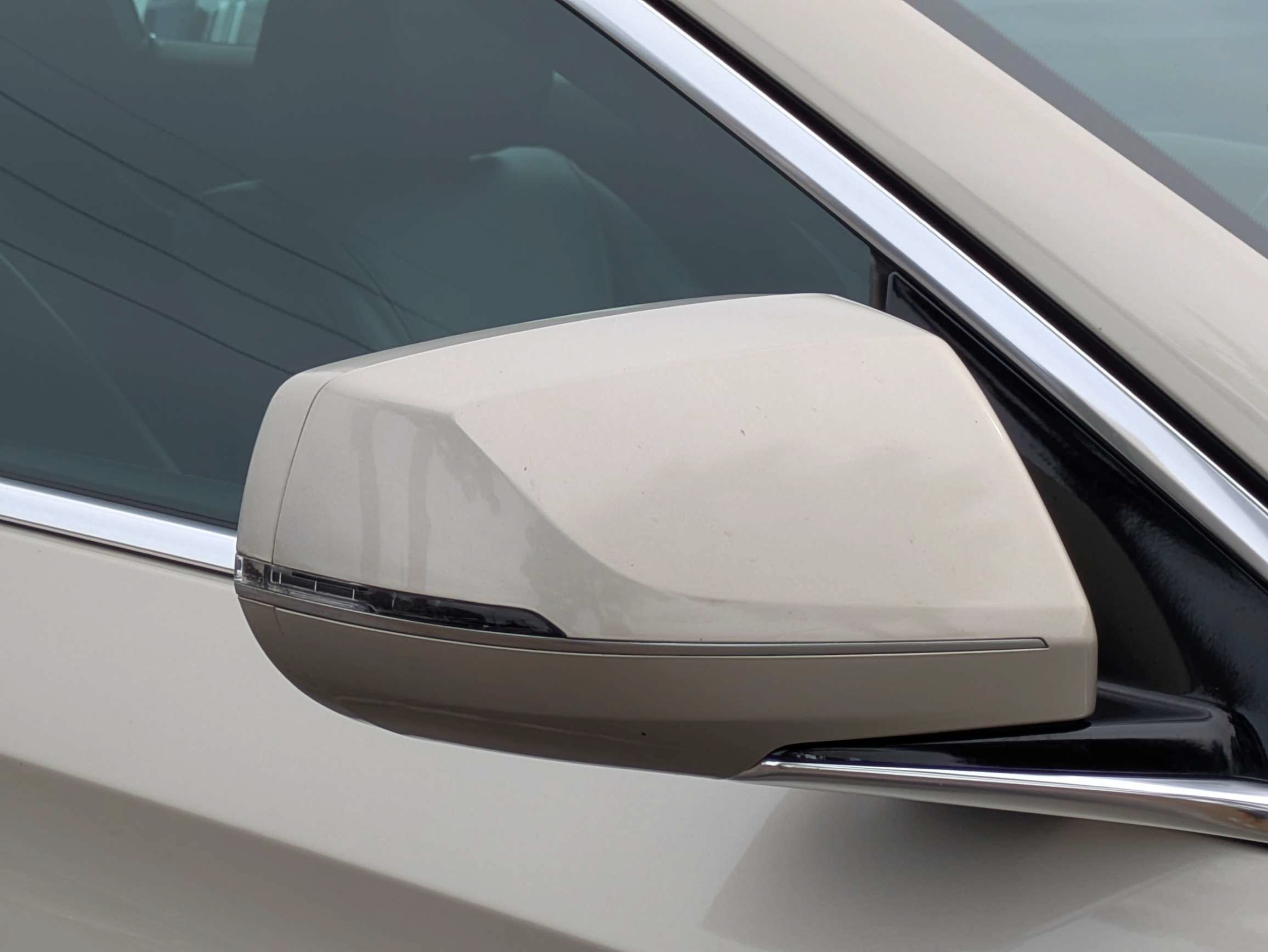 Used 2015 Cadillac XTS Luxury AWD/4WD image 13