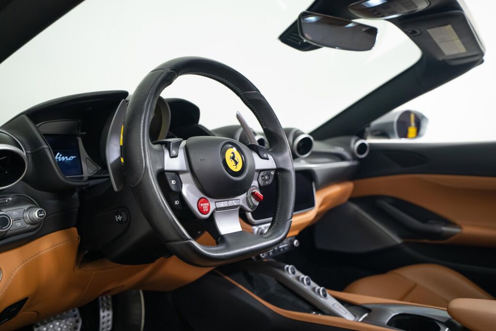 Used 2019 Ferrari Portofino image 35