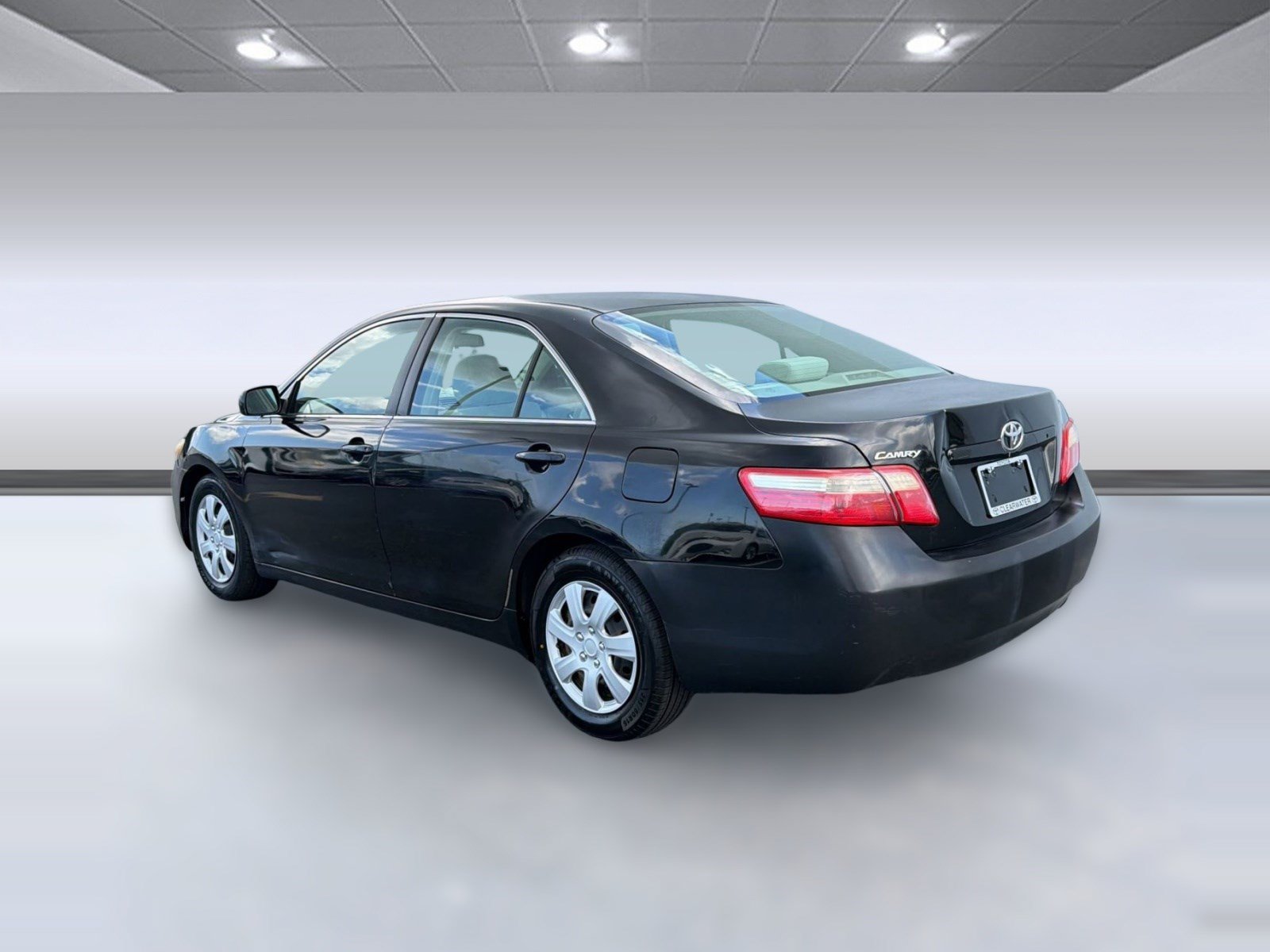 Used 2008 Toyota Camry LE FWD image 3