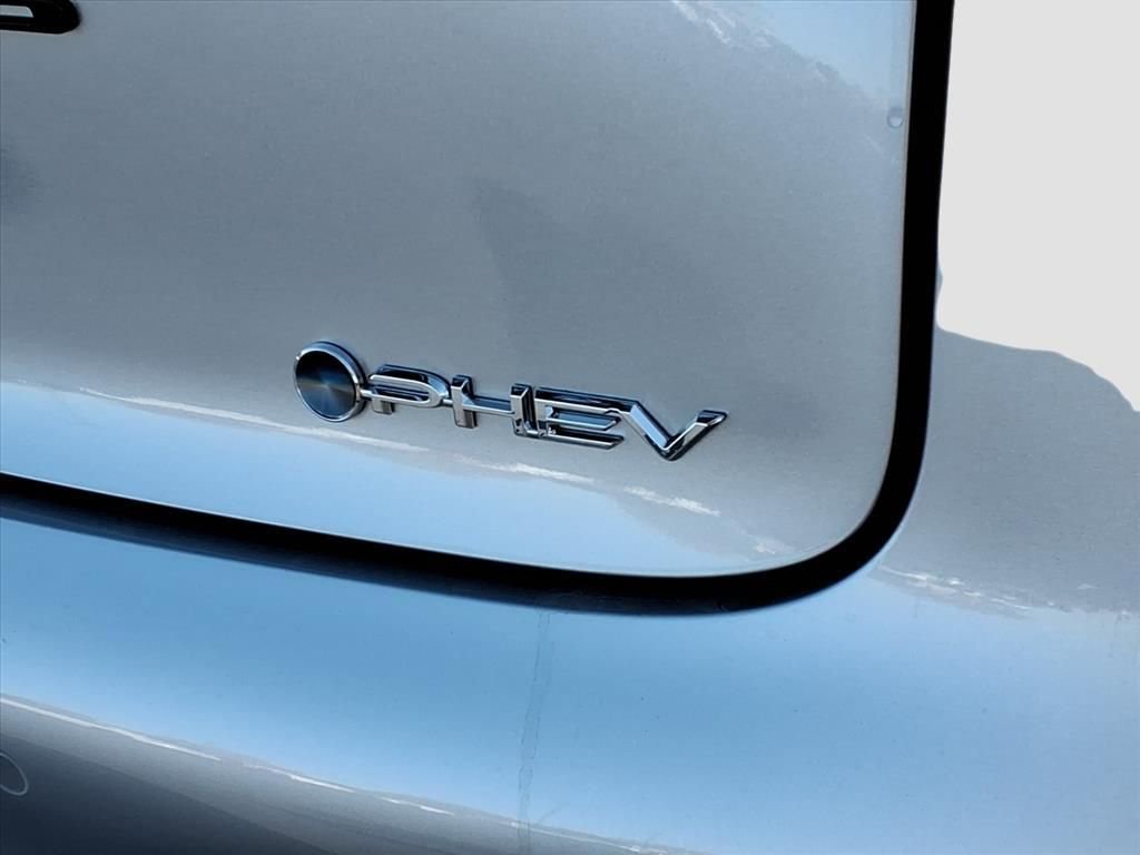 New 2026 Toyota Prius Plug-In Hybrid image 6