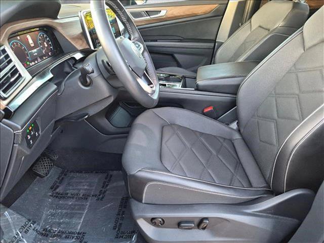 Used 2024 Volkswagen Atlas SE FWD image 15