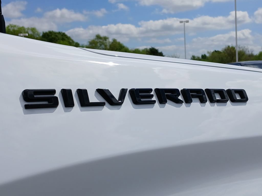 Used 2024 Chevrolet Silverado 1500 Custom w/ Turbomax Blackout Package image 33