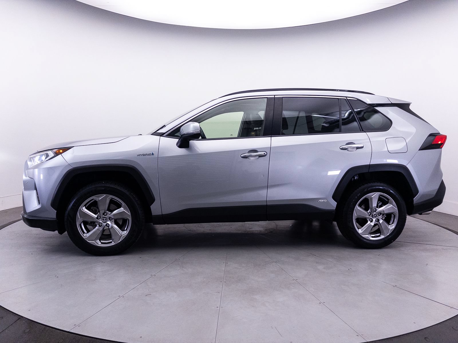 Used 2019 Toyota RAV4 Limited w/ Carpet Mat Package AWD/4WD image 44
