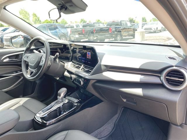 Used 2025 Chevrolet Trax ACTIV w/ Driver Confidence Package FWD image 27