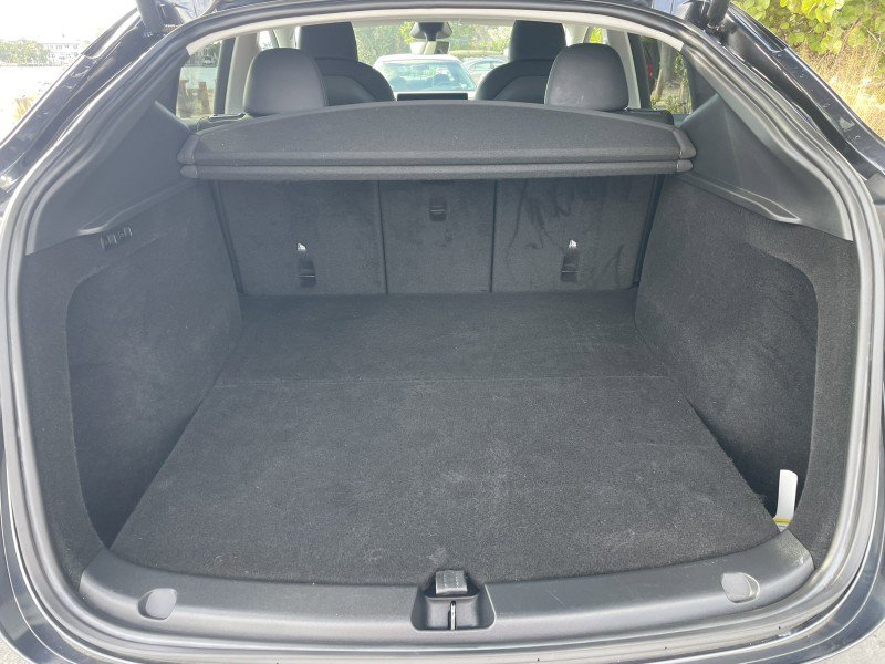 Used 2024 Tesla Model Y Long Range image 26