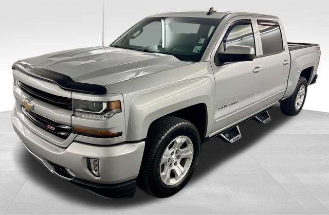 Used 2018 Chevrolet Silverado 1500 LT w/ All Star Edition image 4