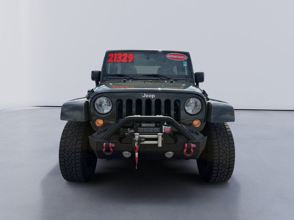 Used 2015 Jeep Wrangler Unlimited Sahara w/ Dual Top Group AWD/4WD image 8