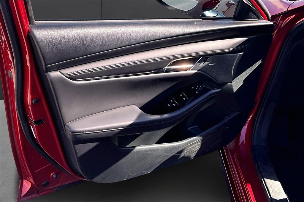 Used 2020 MAZDA MAZDA3 Sedan w/ Premium Package image 17