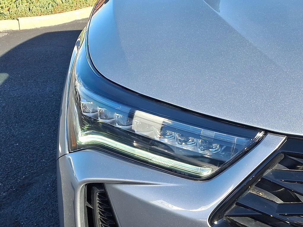 Used 2025 Acura RDX A-Spec image 9