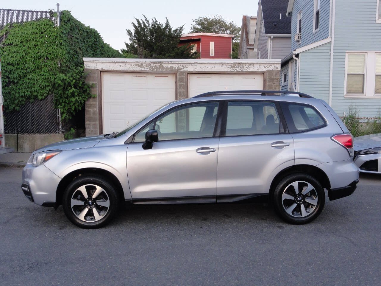Used 2017 Subaru Forester 2.5i w/ Alloy Wheel Package AWD/4WD image 7
