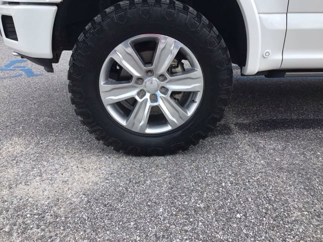 Used 2018 Ford F150 Platinum w/ Equipment Group 701A Luxury AWD/4WD image 3