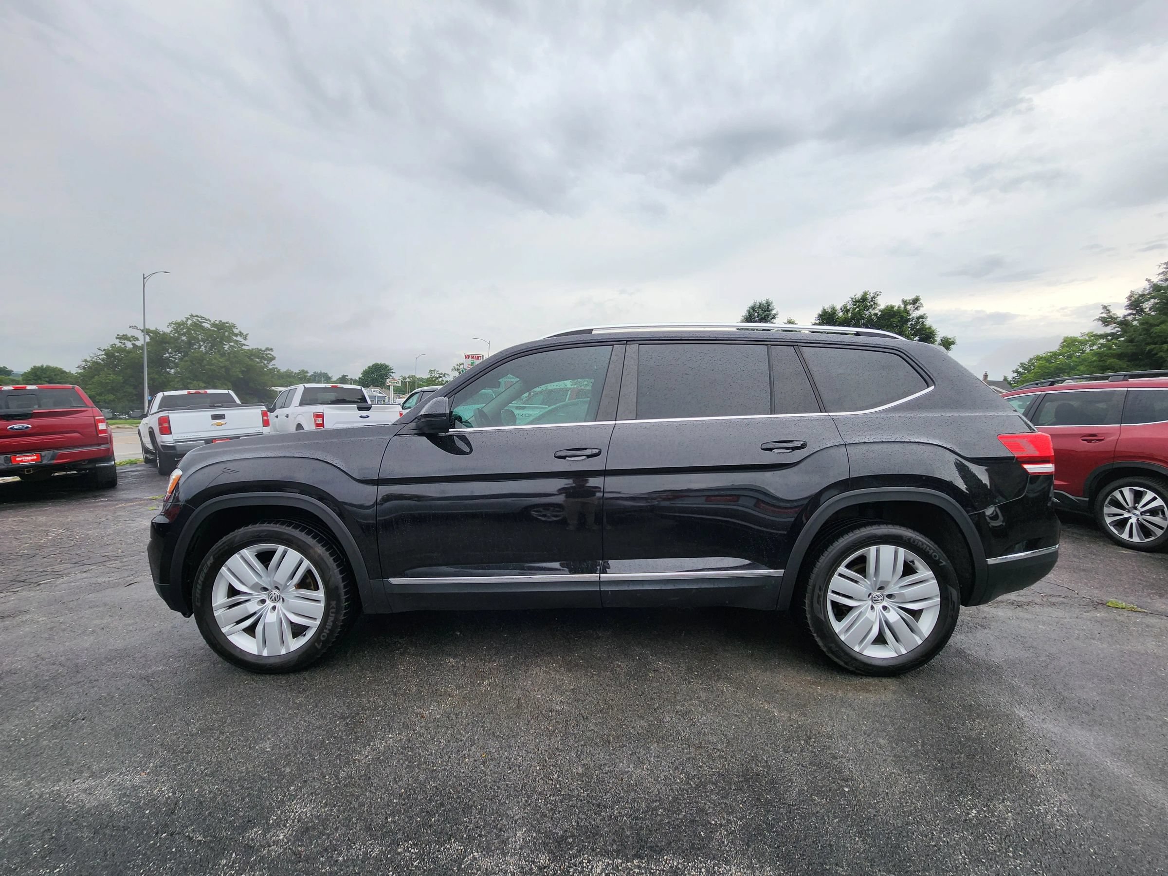 Used 2019 Volkswagen Atlas SEL AWD/4WD image 4