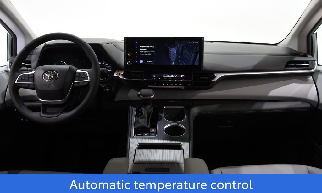 New 2026 Toyota Sienna XLE FWD image 8