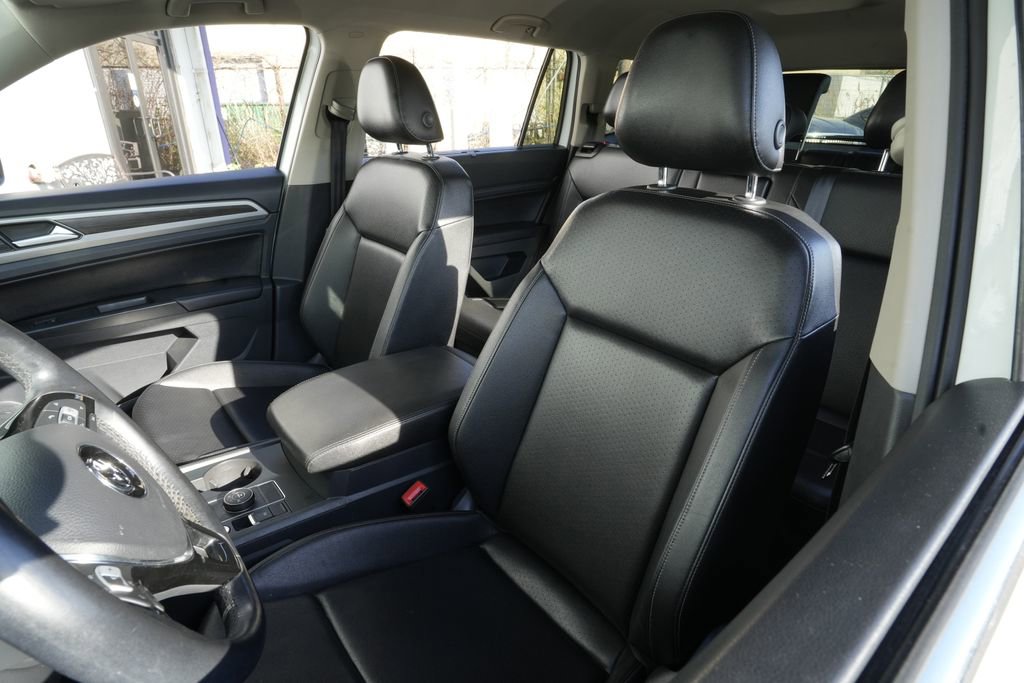 Used 2018 Volkswagen Atlas SE image 18