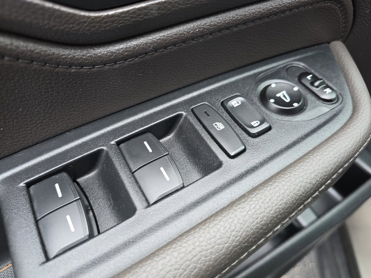 Used 2021 Honda Odyssey EX image 30