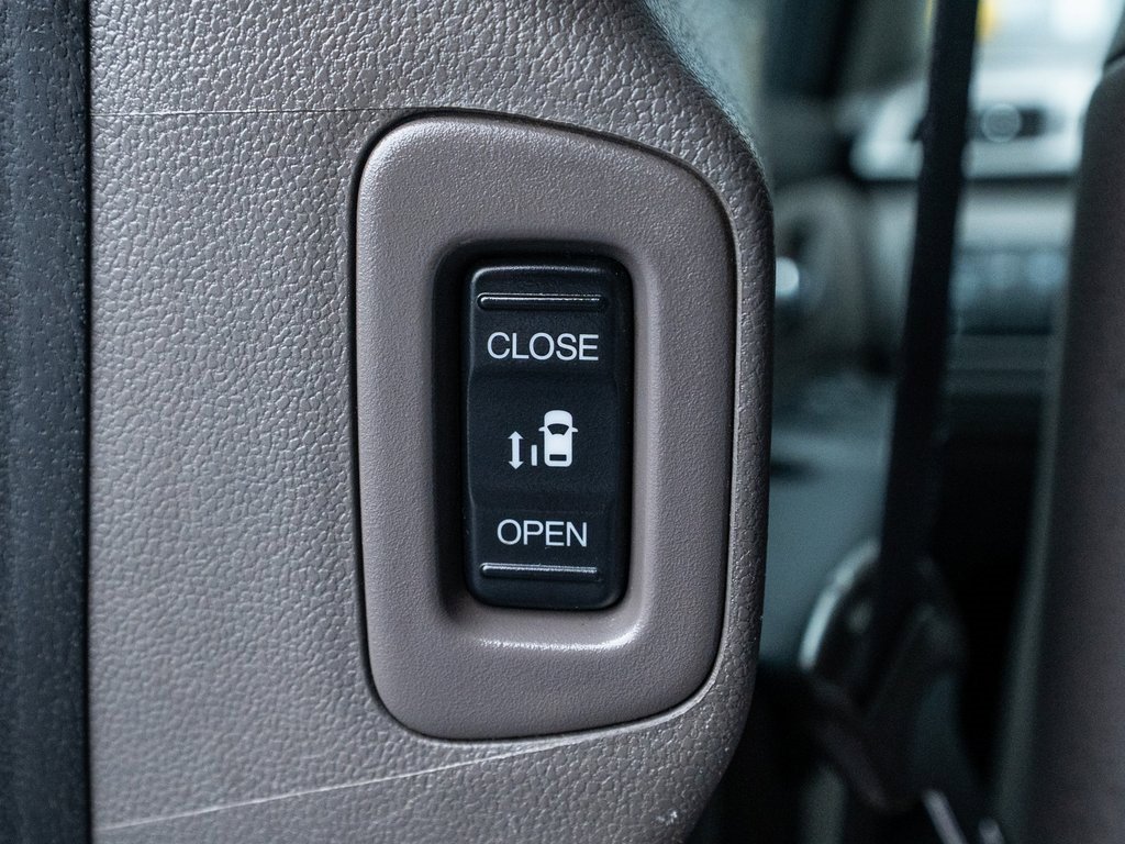 Used 2016 Honda Odyssey EX-L image 38