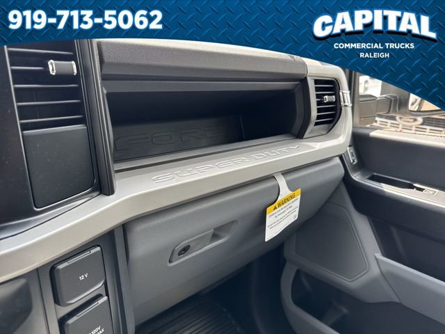 New 2025 Ford F550 4x4 Crew Cab Super Duty image 28