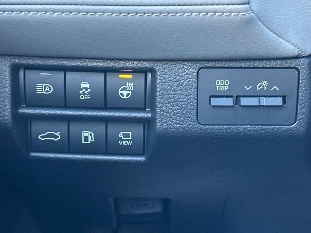 Used 2020 Toyota Avalon Limited w/ Advanced Safety Package image 31