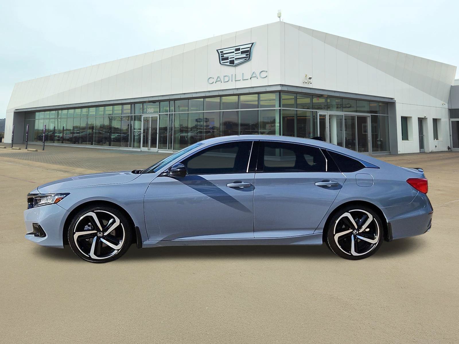 Used 2022 Honda Accord Sport image 3
